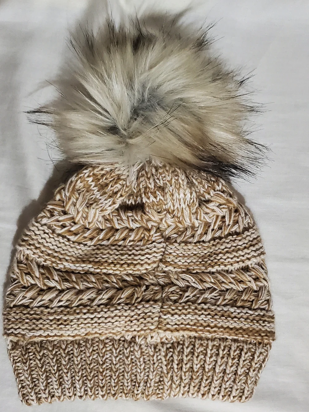 D&Y Beige Knit Pom Beanie - Women's Winter Hat
